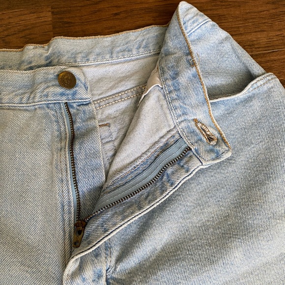 Vintage Wrangler Light Wash denim shorts - Picture 4 of 6